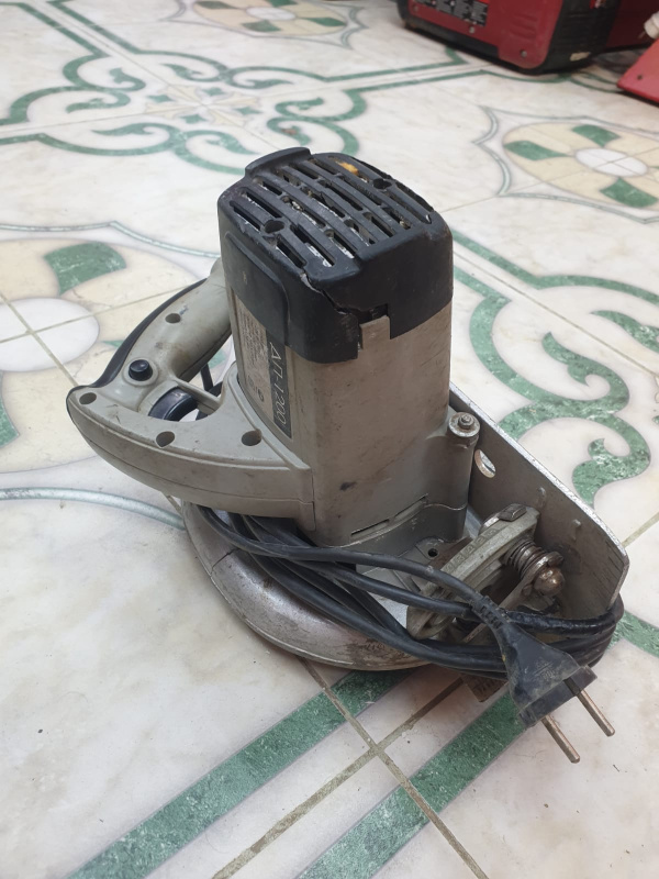 Циркулярная пила Интерскол ДП-1200