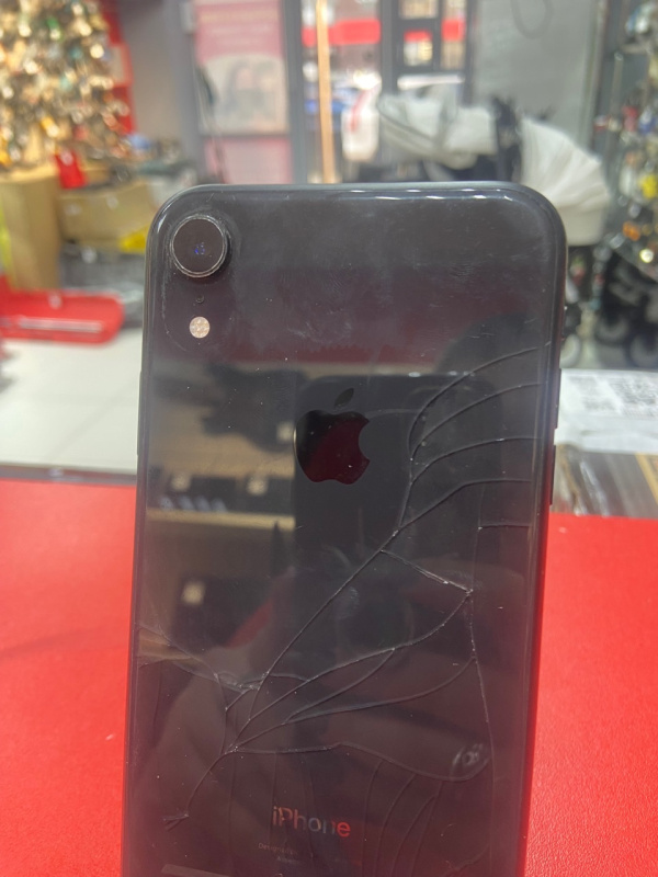 Мобильный телефон Apple iPhone XR