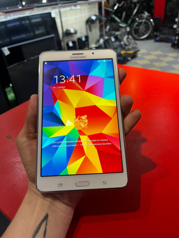 Планшет Samsung Galaxy Tab 4 7.0 SM-T231