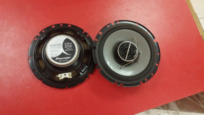 Авто сабвуфер Pioneer TS-G1722I