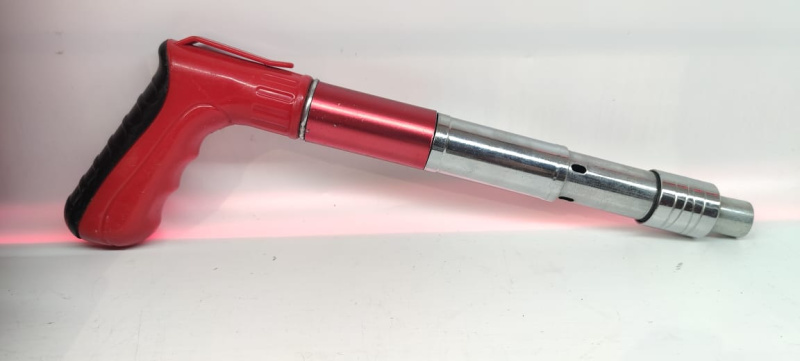 Гвоздезабиватель  Три Муравья