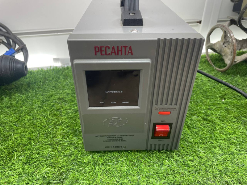 Стабилизатор напряжения автоматический Ресанта ACH-1500/1-Ц