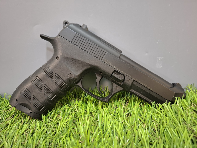 Пневматика Ekol ES P92 BB Cal. 4.5mm