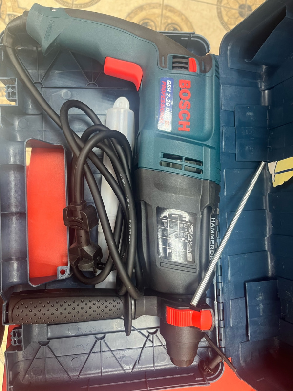 Перфоратор Bosch GBH 2-26 DRE