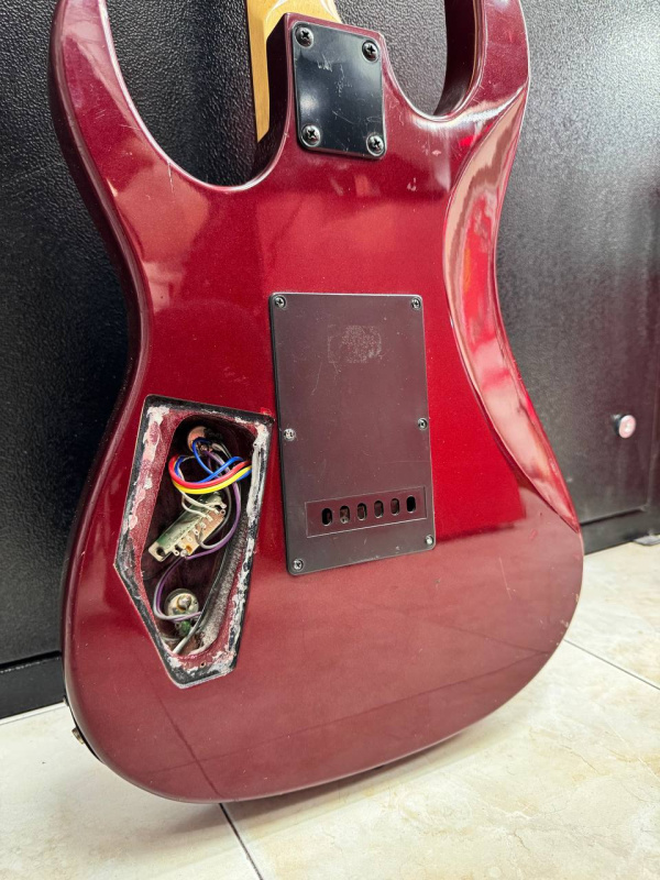 Электрогитара Zombie  no name