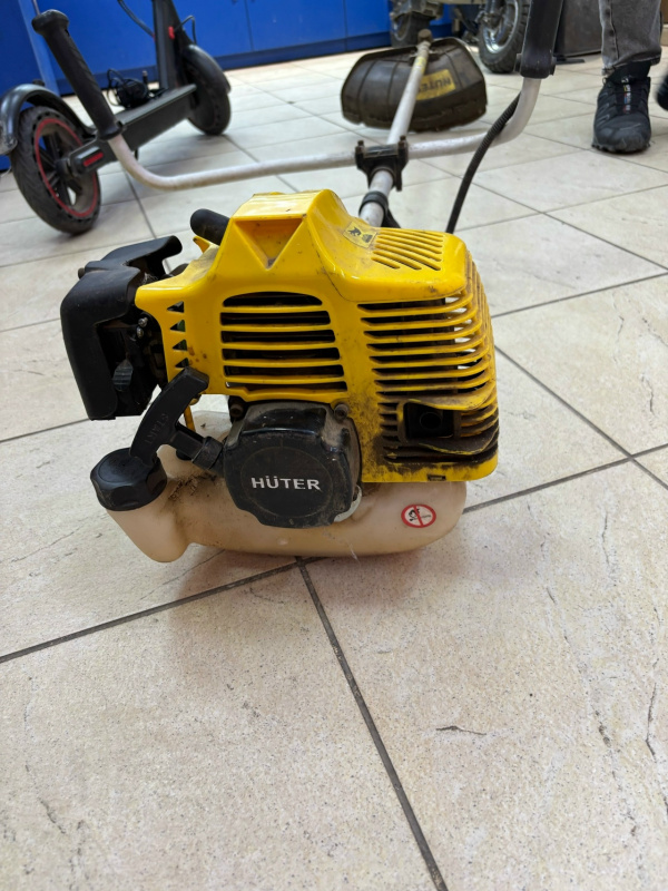 Бензогенератор Huter GGT-553TX