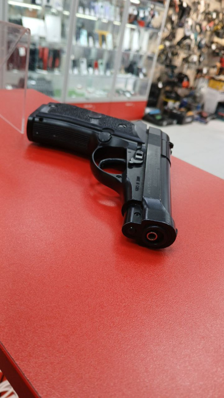 Пневматика Beretta Stalker S84