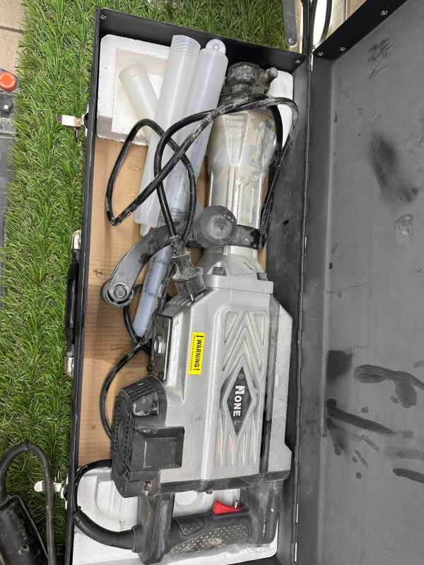 Отбойный молоток NUMBER ONE EDH2400/65-1 (2.4 кВт, 65 Дж)