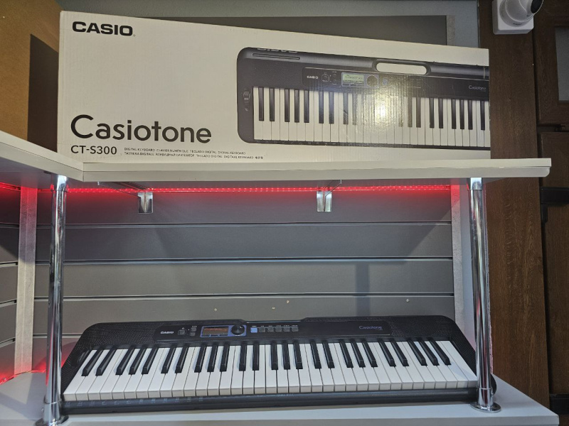Синтезатор Casio CT-S300