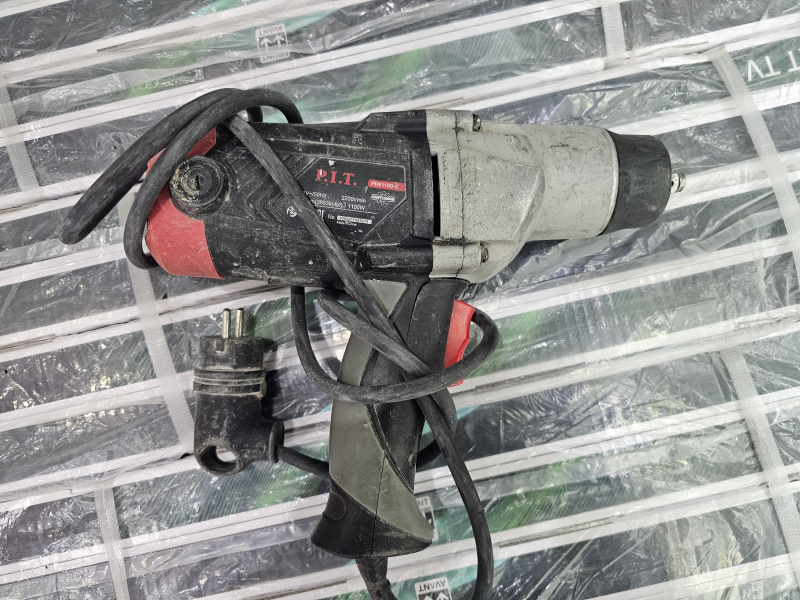 Гайковерт P.I.T. piw1100-c