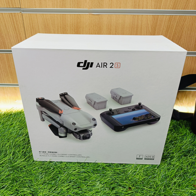 Квадрокоптер DJI Air 2S Fly More Combo