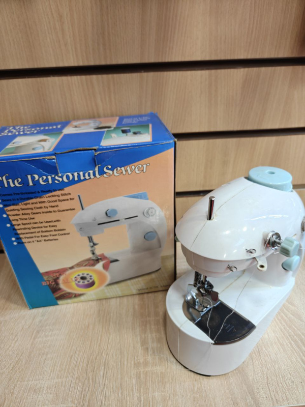 Швейная машина  мини