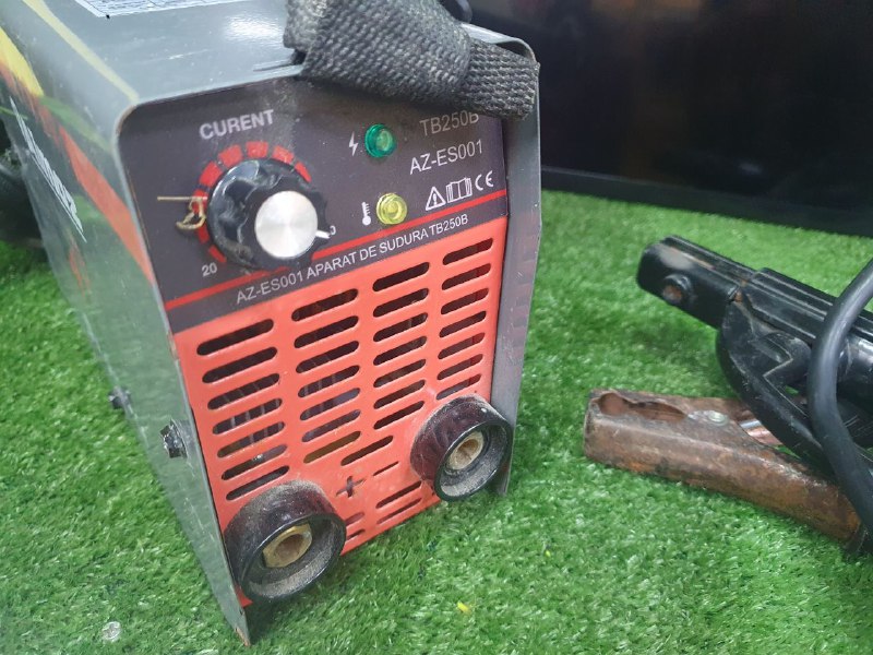 Сварочный аппарат - инвертор ММА Almaz azes0001