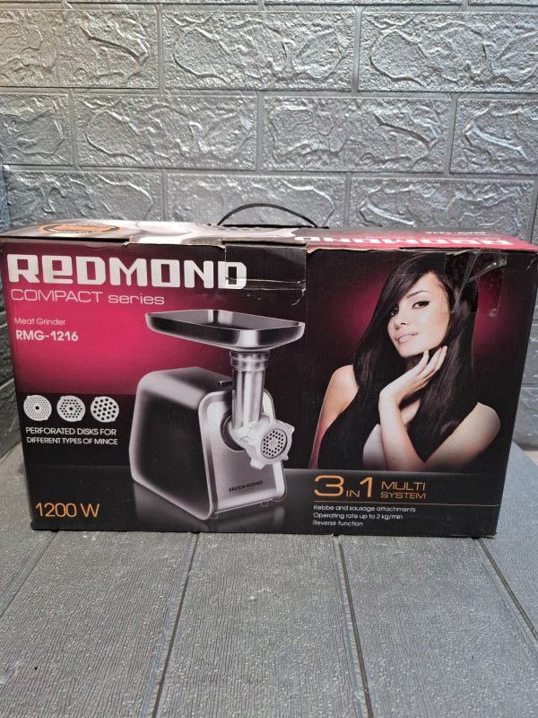 Мясорубка Redmond RMG-1216