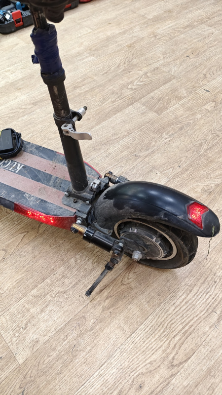 электросамокат Kugoo м4