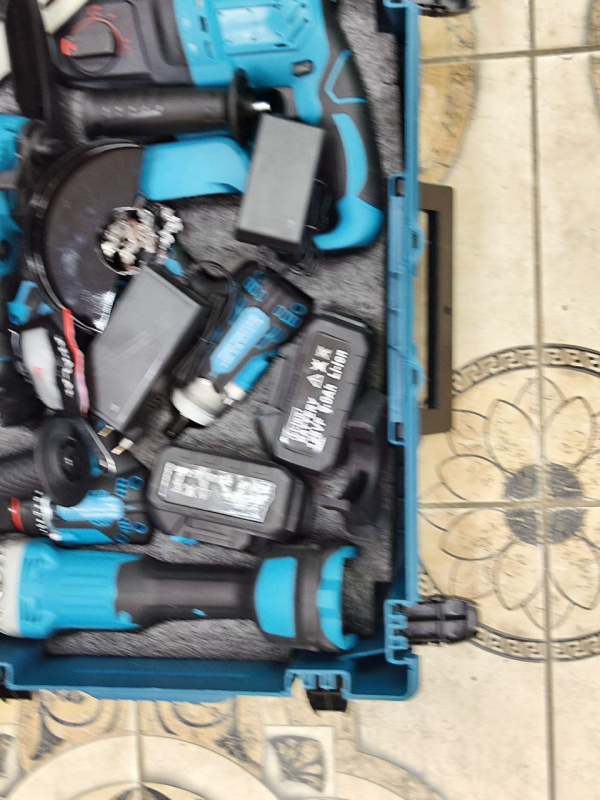 Набор электроинструмента  1