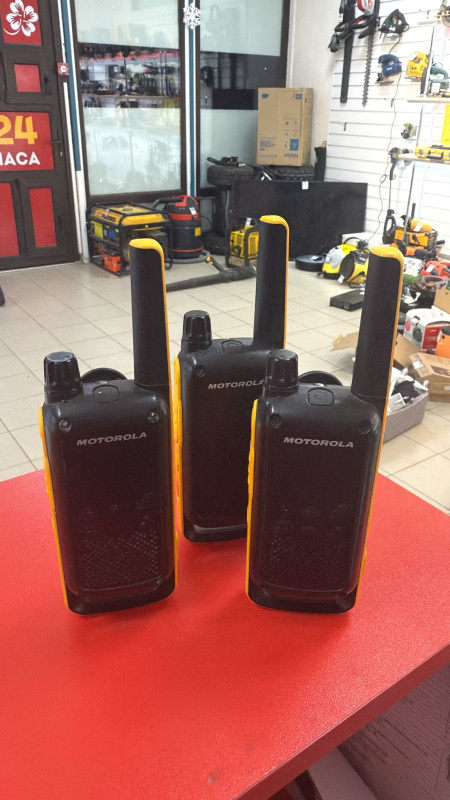 Рации Motorola TALKABOUT (3 ШТ)