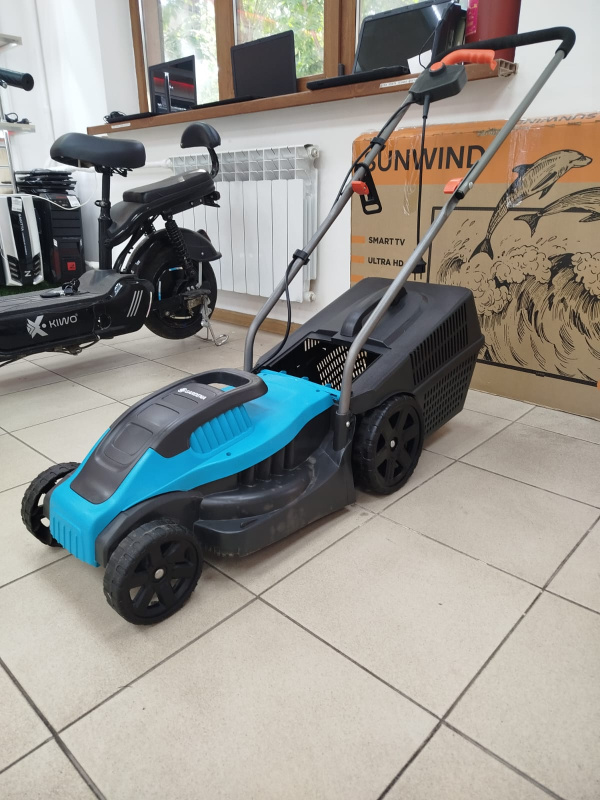 Триммер Gardena powermax 1100/32