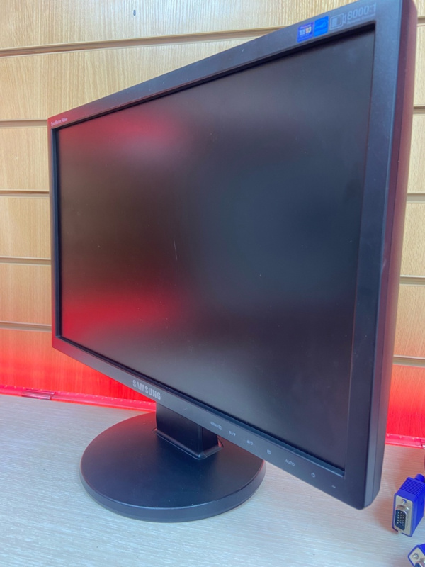 Купить Монитор МОНИТОР 19 Samsung LS19MYNKB Б/У за 1 999 руб ...