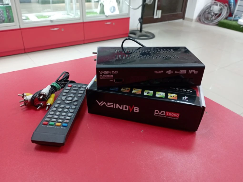 цифровая приставка Yasin т8000