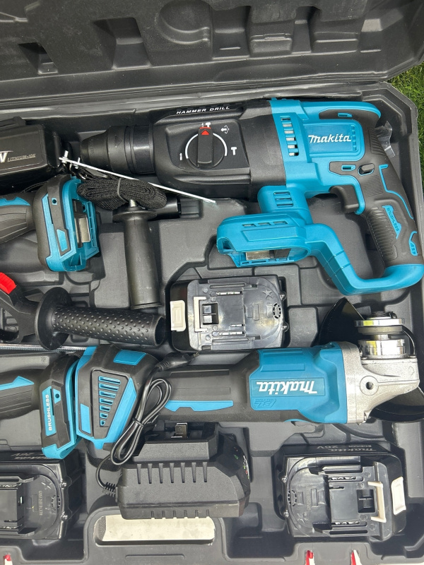 Набор электроинструмента Makita 4В1