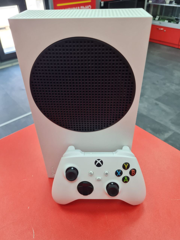 Игровая приставка Xbox series s
