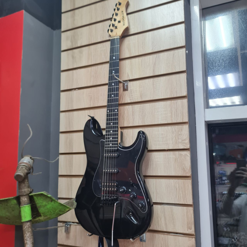 Электрогитара Другой Rocdale