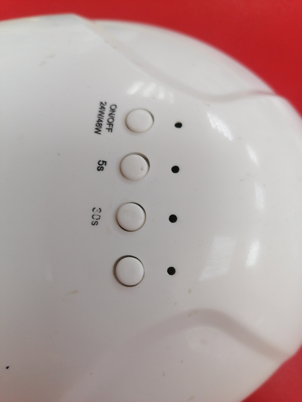 ЛАМПА   ДЛЯ МАНИКЮРА