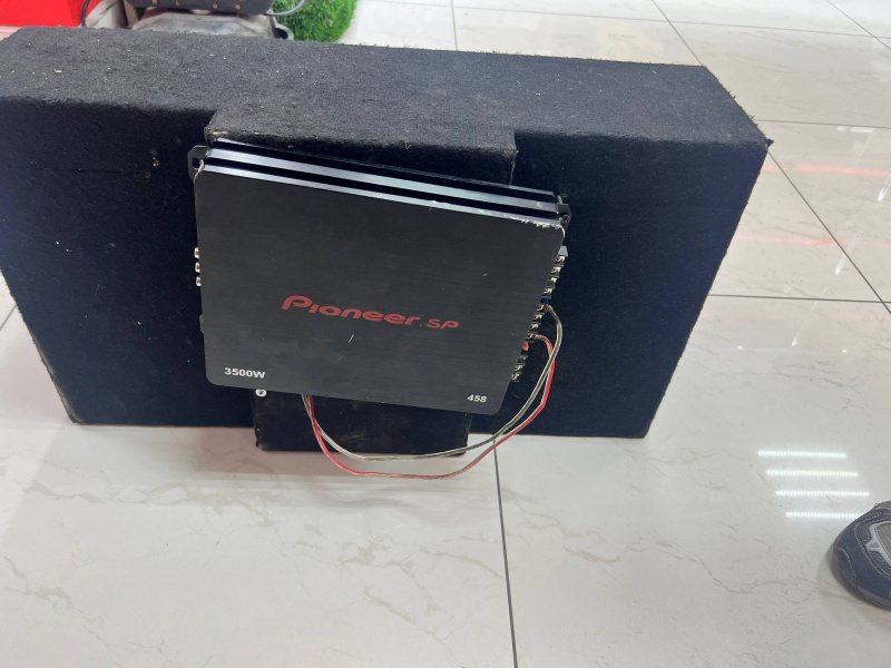 Авто сабвуфер