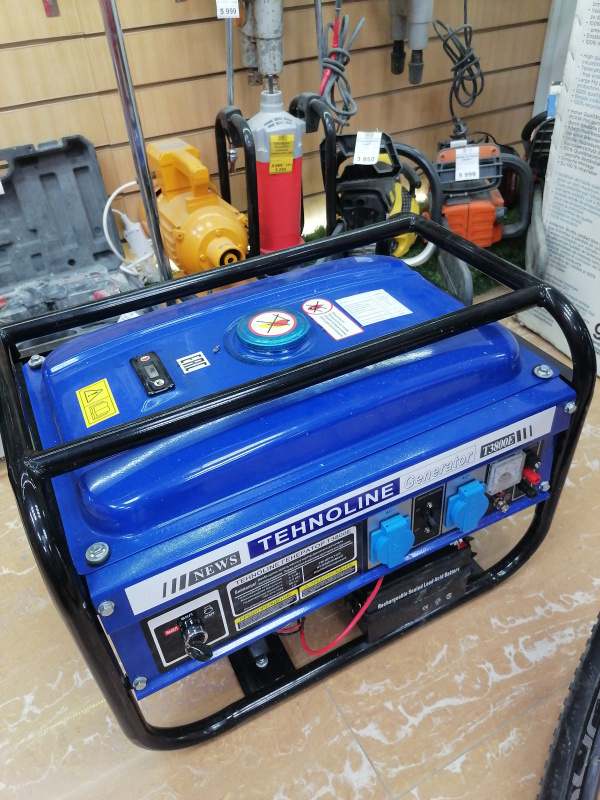 Бензогенератор Tehnoline T3800E