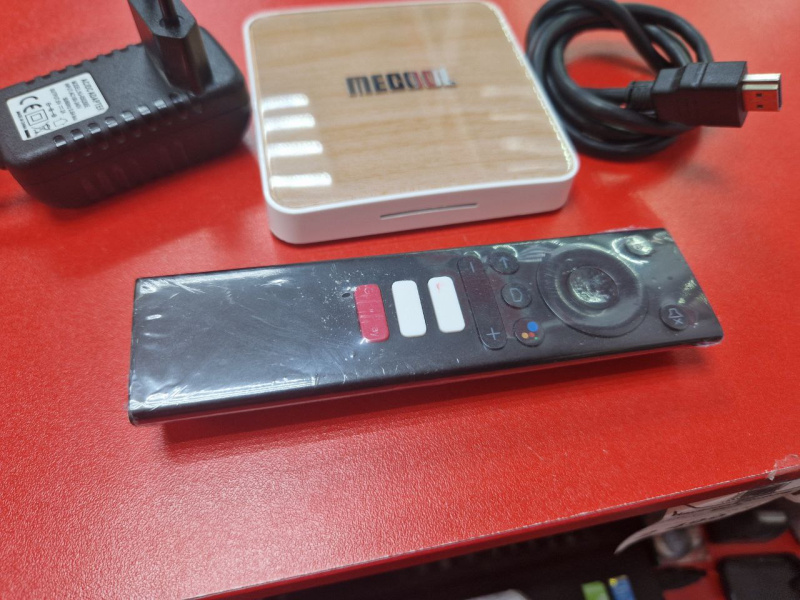 ТВ ПРИСТАВКА MECOOL  km6 delux