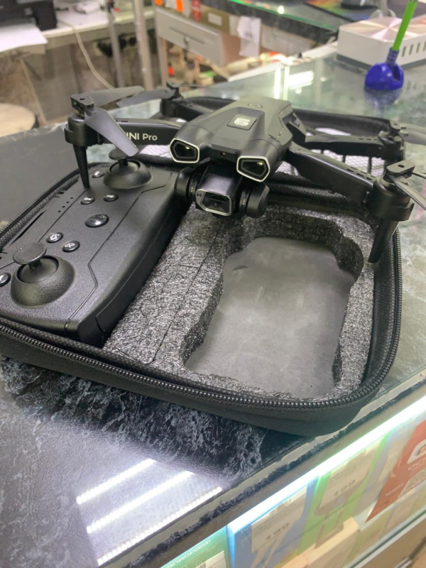 Квадрокоптер  l900 se 6s