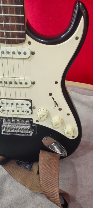 электрогитара Cort g110