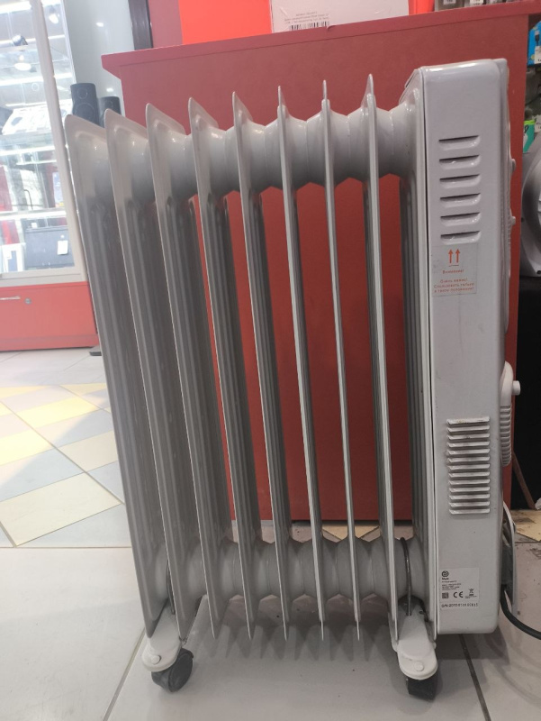 Масляный обогреватель  Blyss  NDB-1G-24