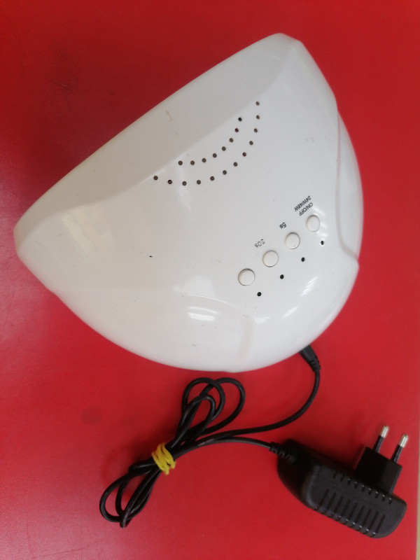 ЛАМПА   ДЛЯ МАНИКЮРА