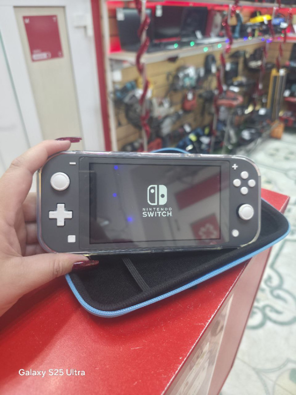 Игровая приставка Nintendo Switch Lite