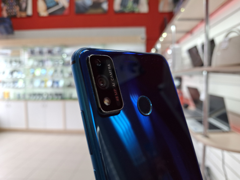 Мобильный телефон Huawei P40 Lite