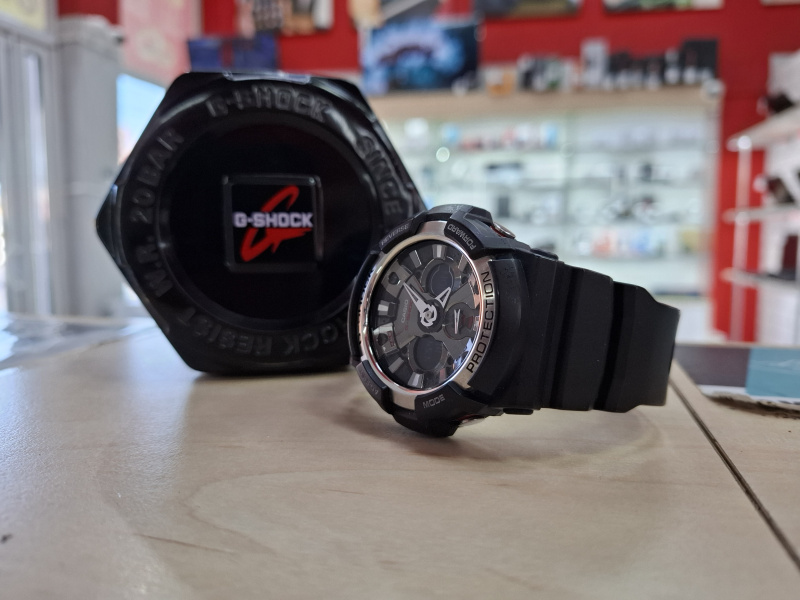 Часы наручные Casio G-SHOCK GA-200