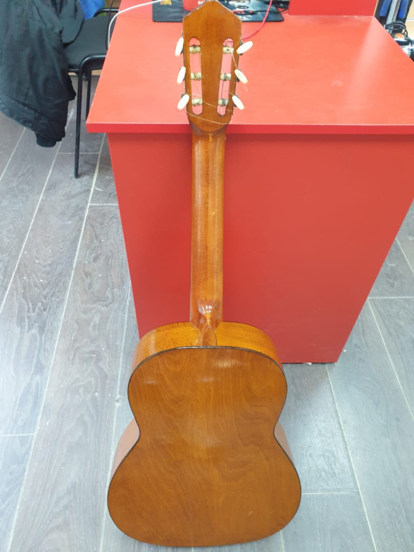 Cremona made in Chehoslovakia  .