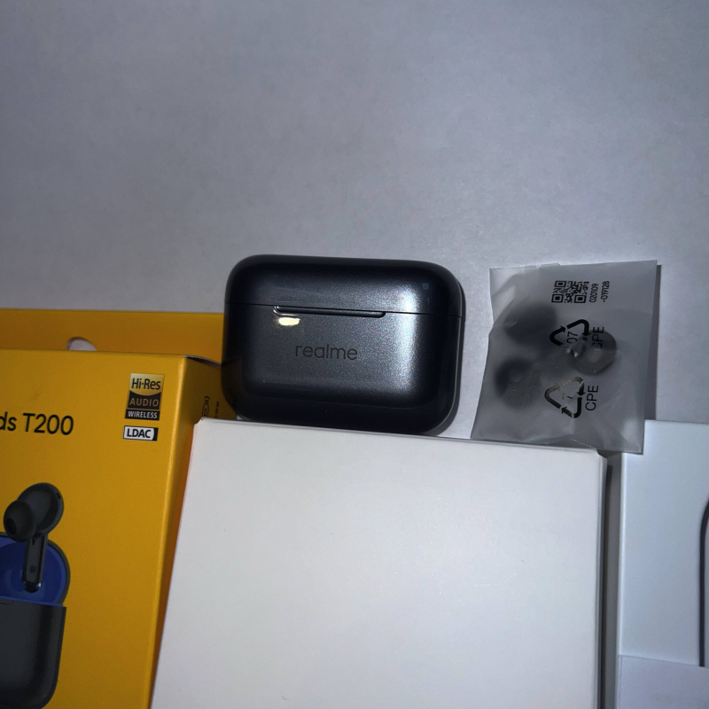 Наушники Realme Buds T200