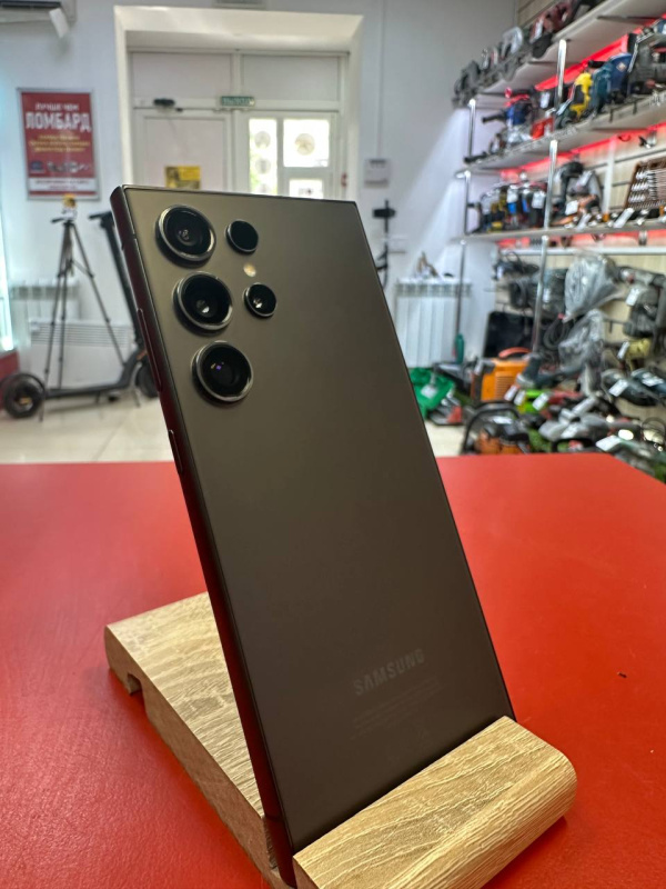 Мобильный телефон Samsung Galaxy S24 Ultra