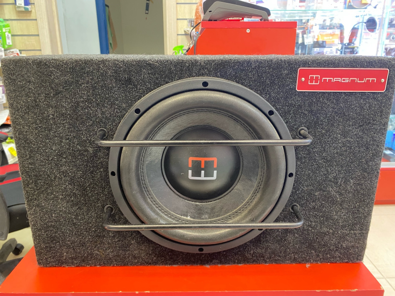 Авто сабвуфер Magnum 10