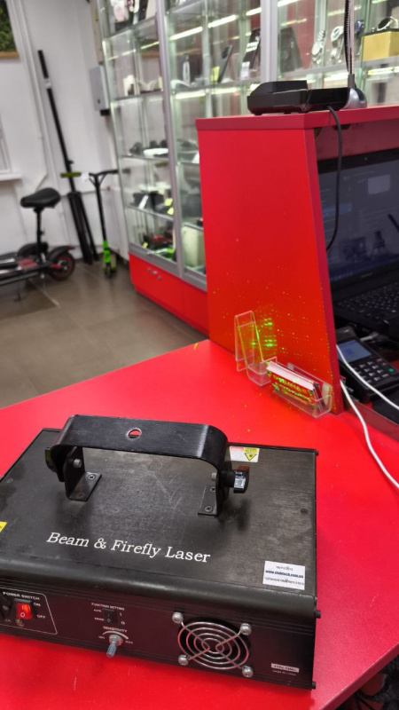 Проектор  BF80RG