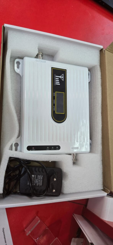 Усилитель сигнала  900/1800/2100МГЦ