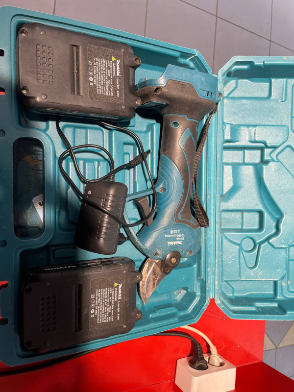 Секатор  Makita(Реп)