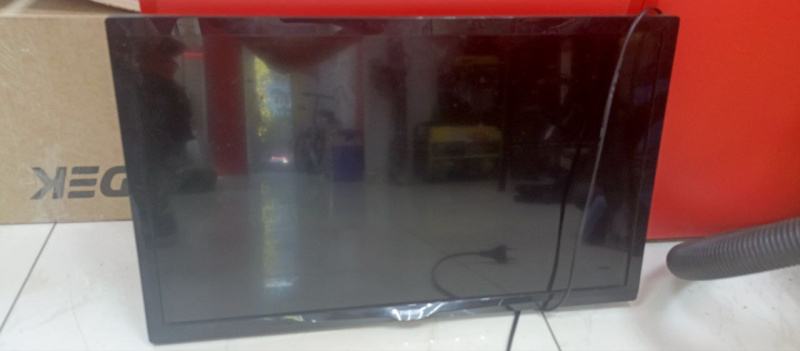 Телевизор Philips 24PHT4000