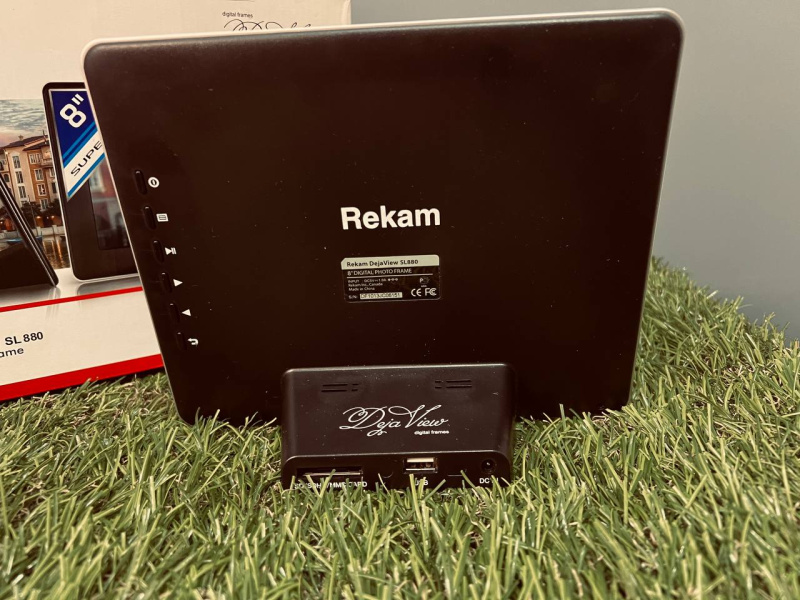 Фоторамка Rekam DejaView SL880