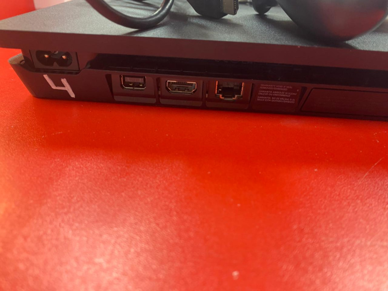 Игровая приставка Sony PS 4 Slim