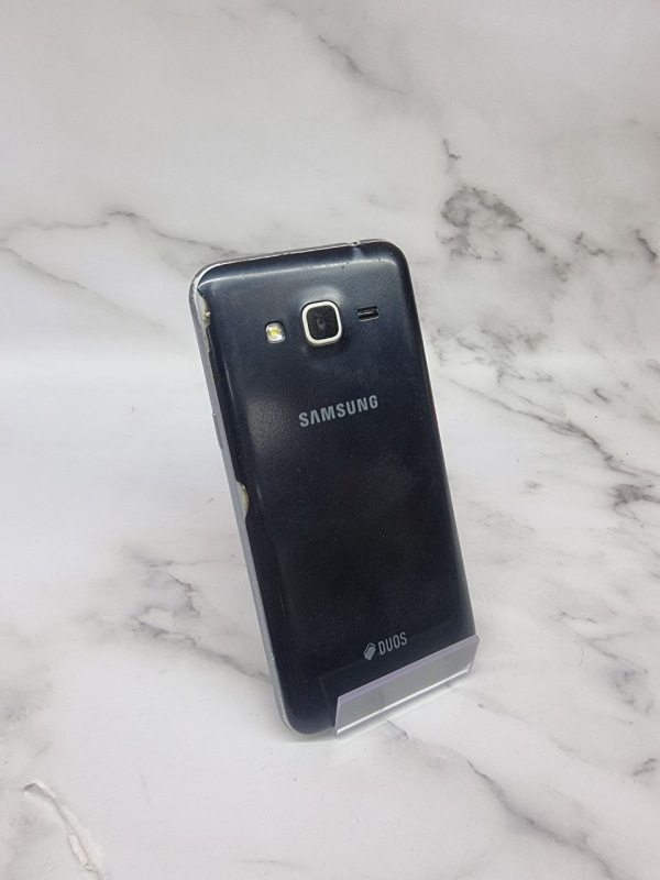 Мобильный телефон Samsung Galaxy J3 (2016)
