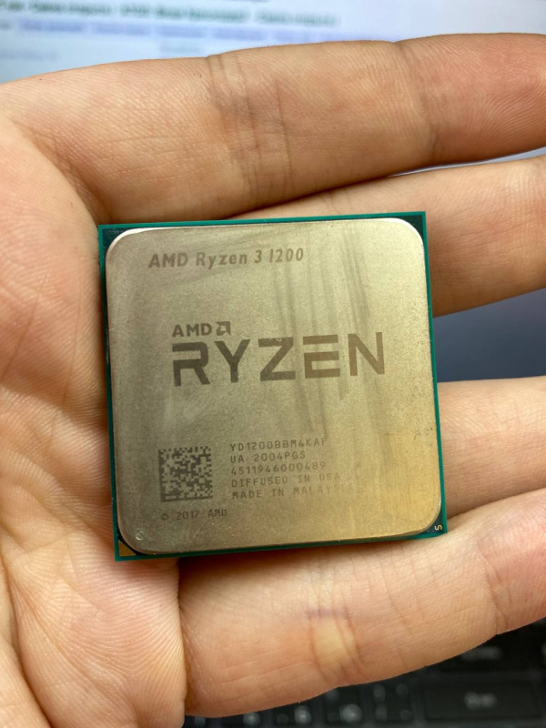 Процессор - AMD Ryzen 3 1200